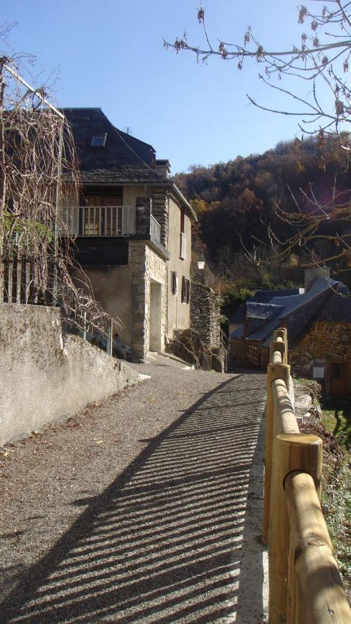 Gite Familial Fouga Bareilles Екстер'єр фото